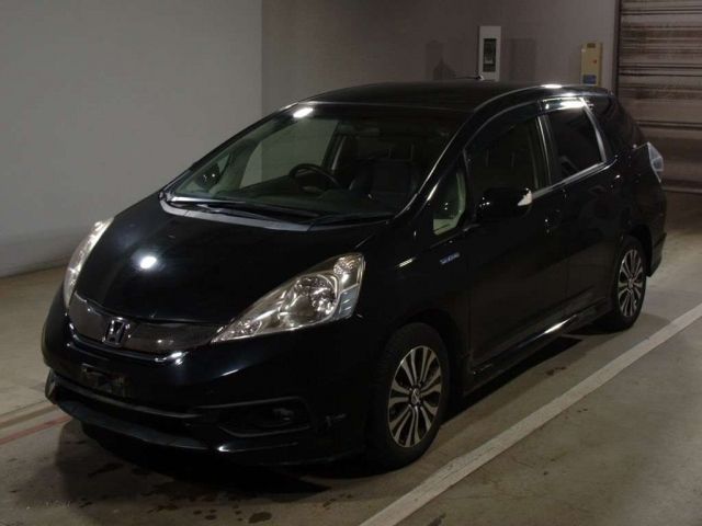 2046 Honda Fit shuttle GP2 2014 г. (TAA Chubu)